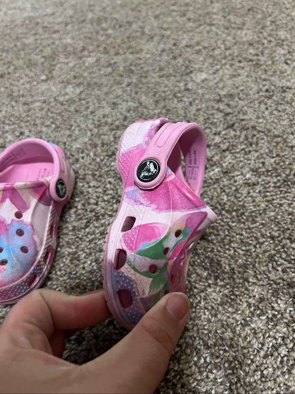 Crocs Pink Patterned Toddler Size 6c Girls Shoes Flaws - Picture 4 of 12